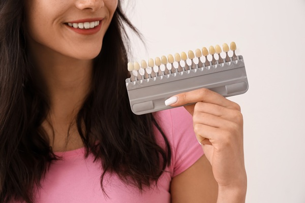 Implant Crowns Vs Traditional Crowns: What Patients Should Understand